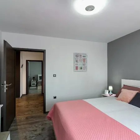 Gabrijela Apartment Muntic